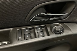 harmaa Chevrolet Cruze 2013 kuva 27.