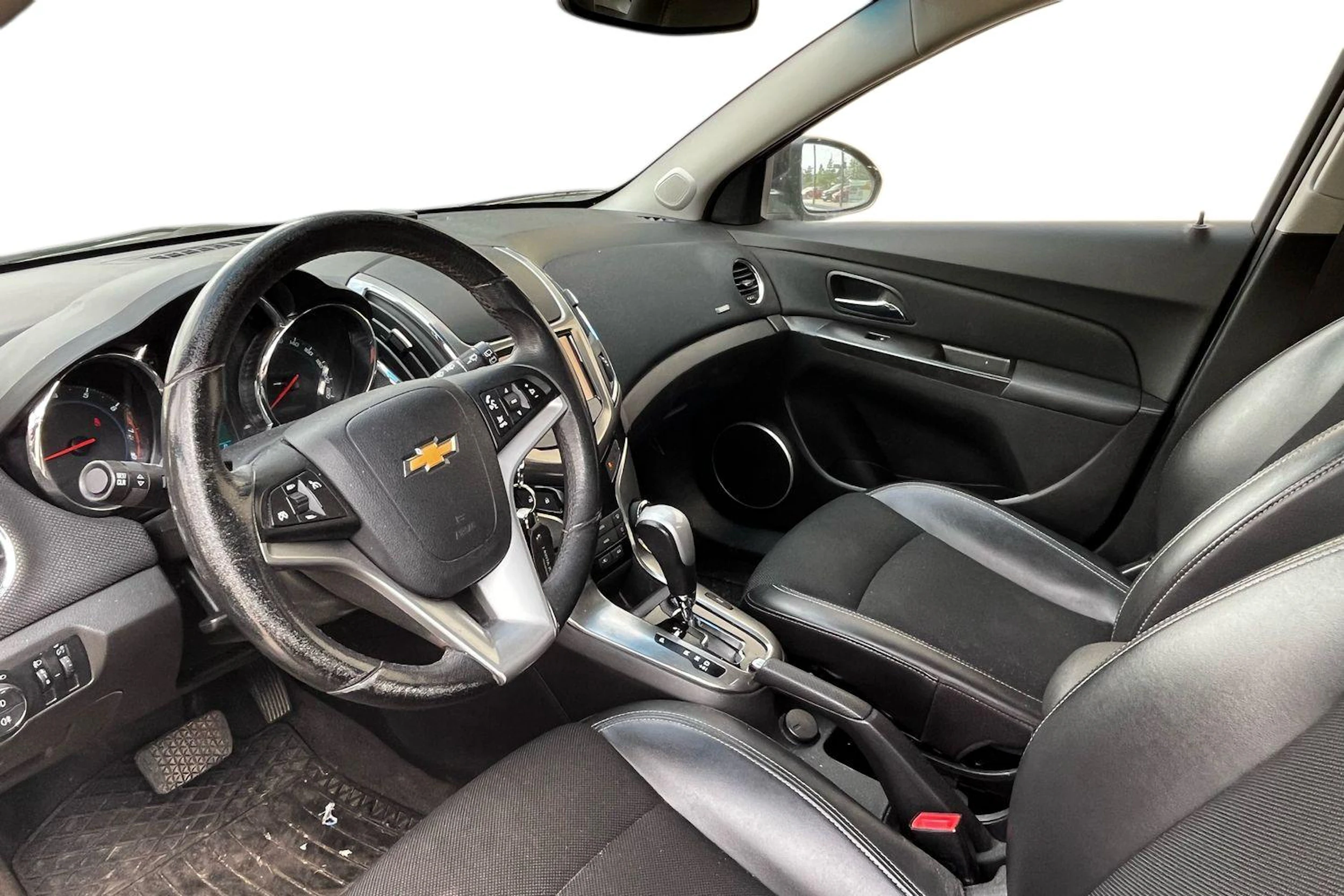 musta Chevrolet Cruze 2014 kuva 3.