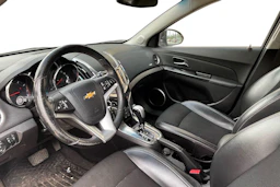 musta Chevrolet Cruze 2014 kuva 3.