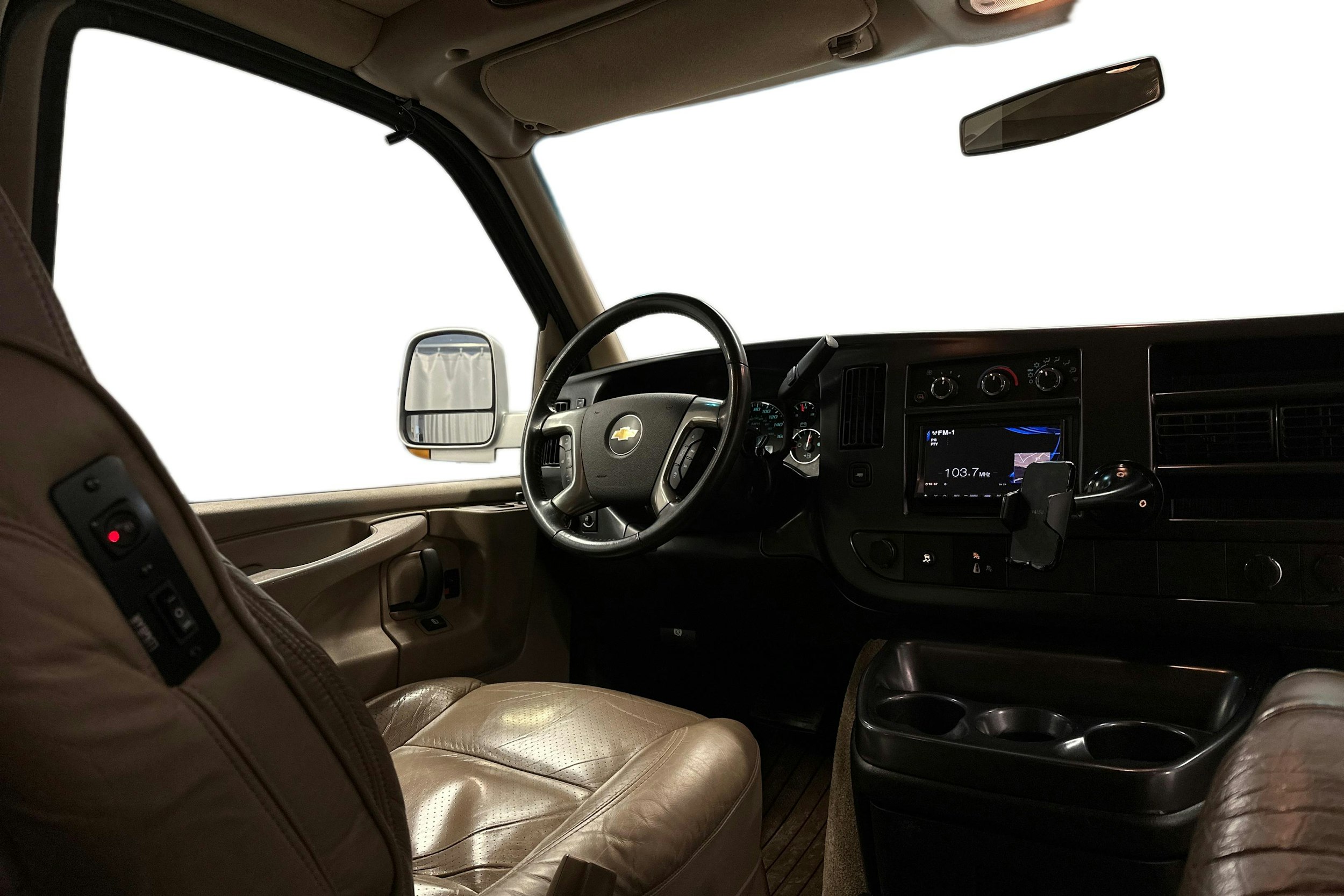 harmaa Chevrolet Express 2500 2012 kuva 37.