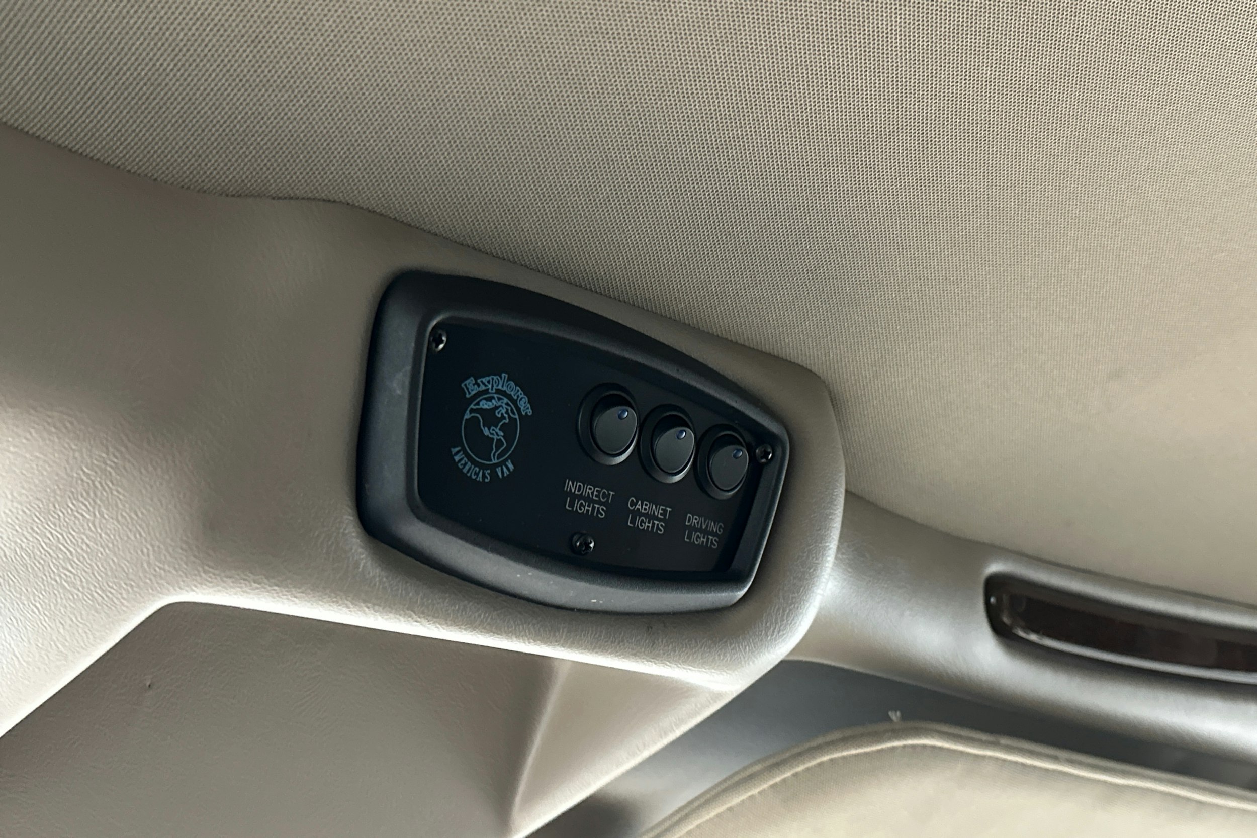 harmaa Chevrolet Express 2500 2012 kuva 48.