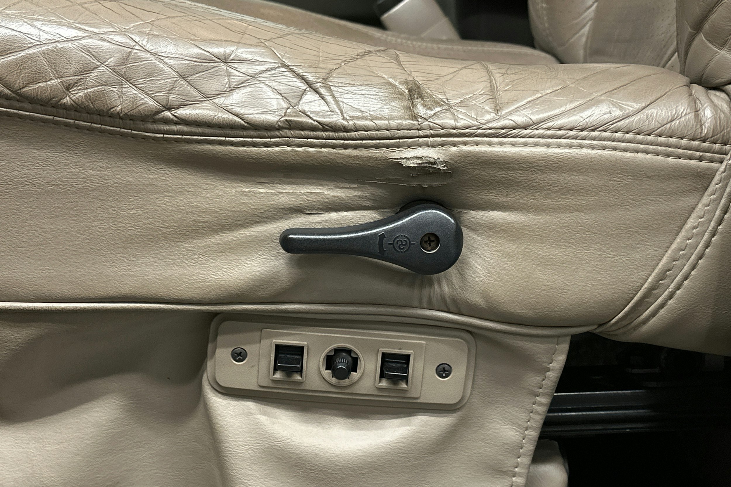 harmaa Chevrolet Express 2500 2012 kuva 50.