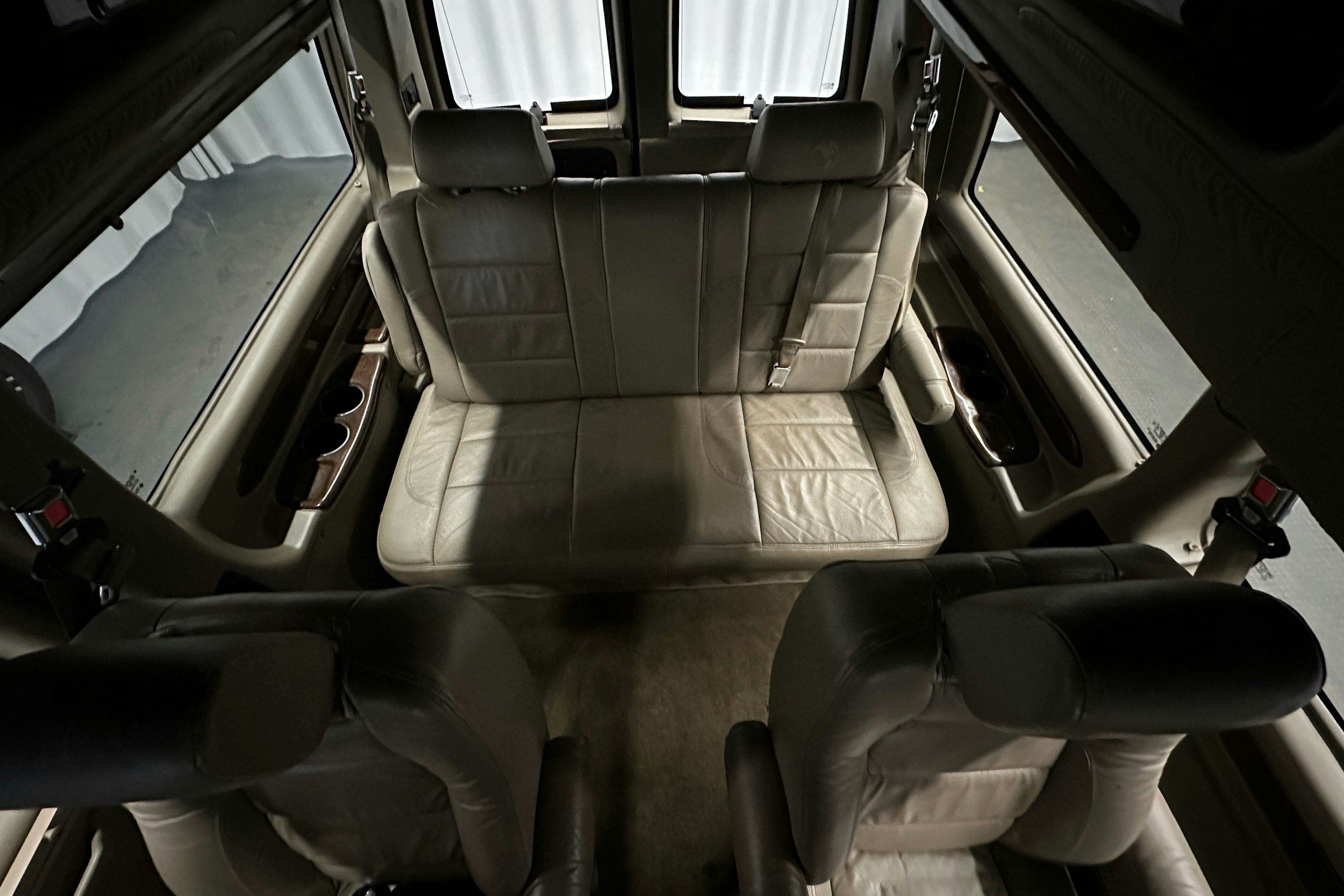 harmaa Chevrolet Express 2500 2012 kuva 52.