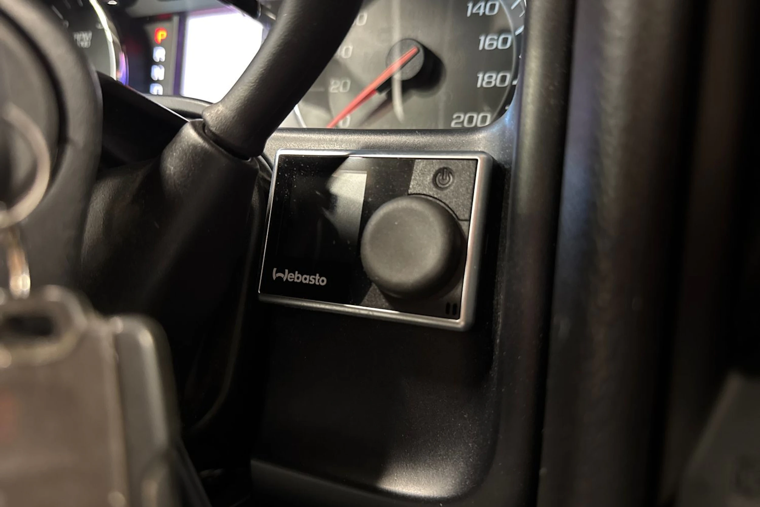 musta Chevrolet Silverado 2016 kuva 27.