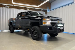 musta Chevrolet Silverado 2016 kuva 31.