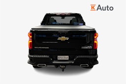 musta Chevrolet Silverado 2024 kuva 3.