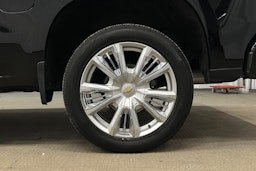 musta Chevrolet Silverado 2024 kuva 13.