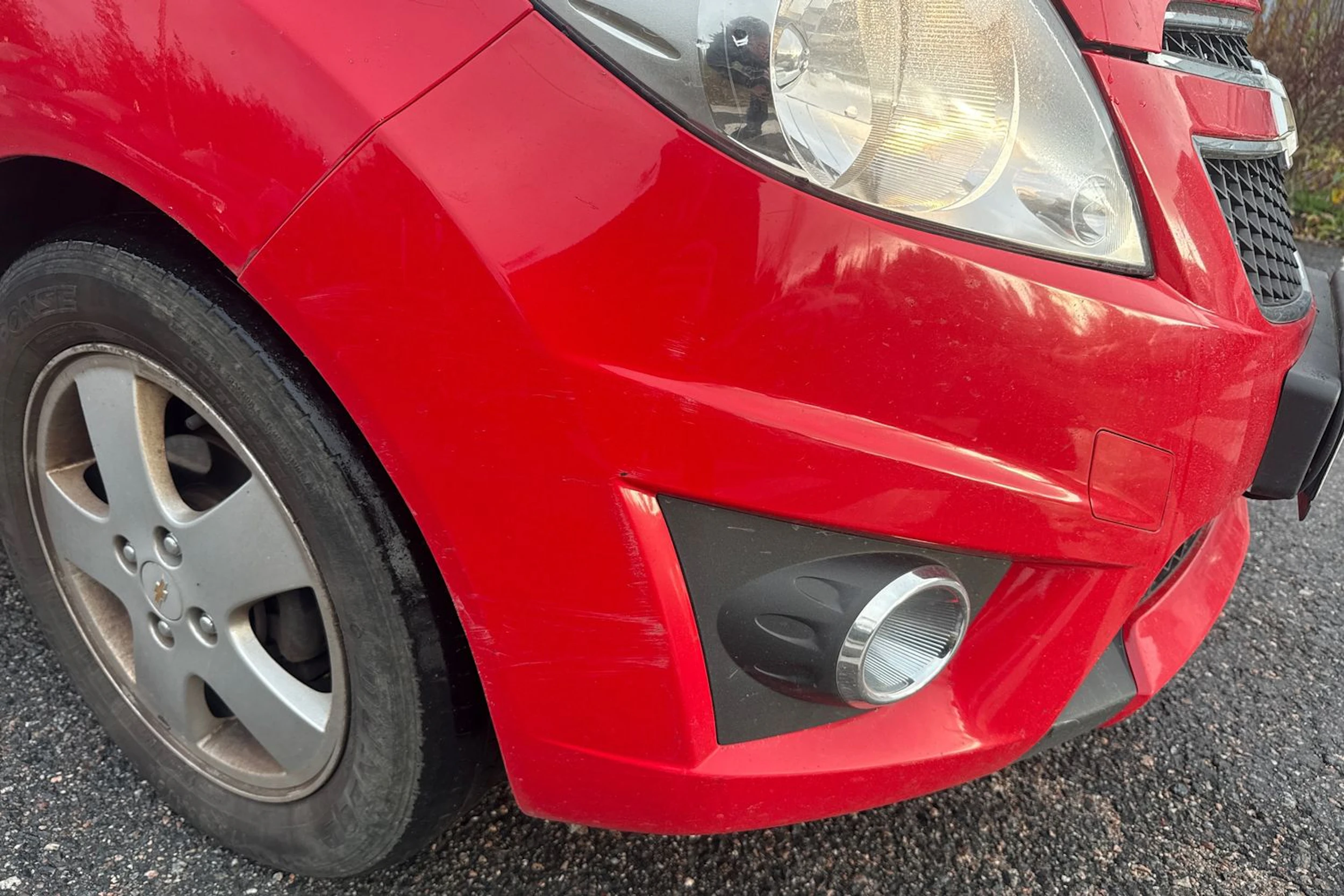 punainen Chevrolet Spark 2011 kuva 12.
