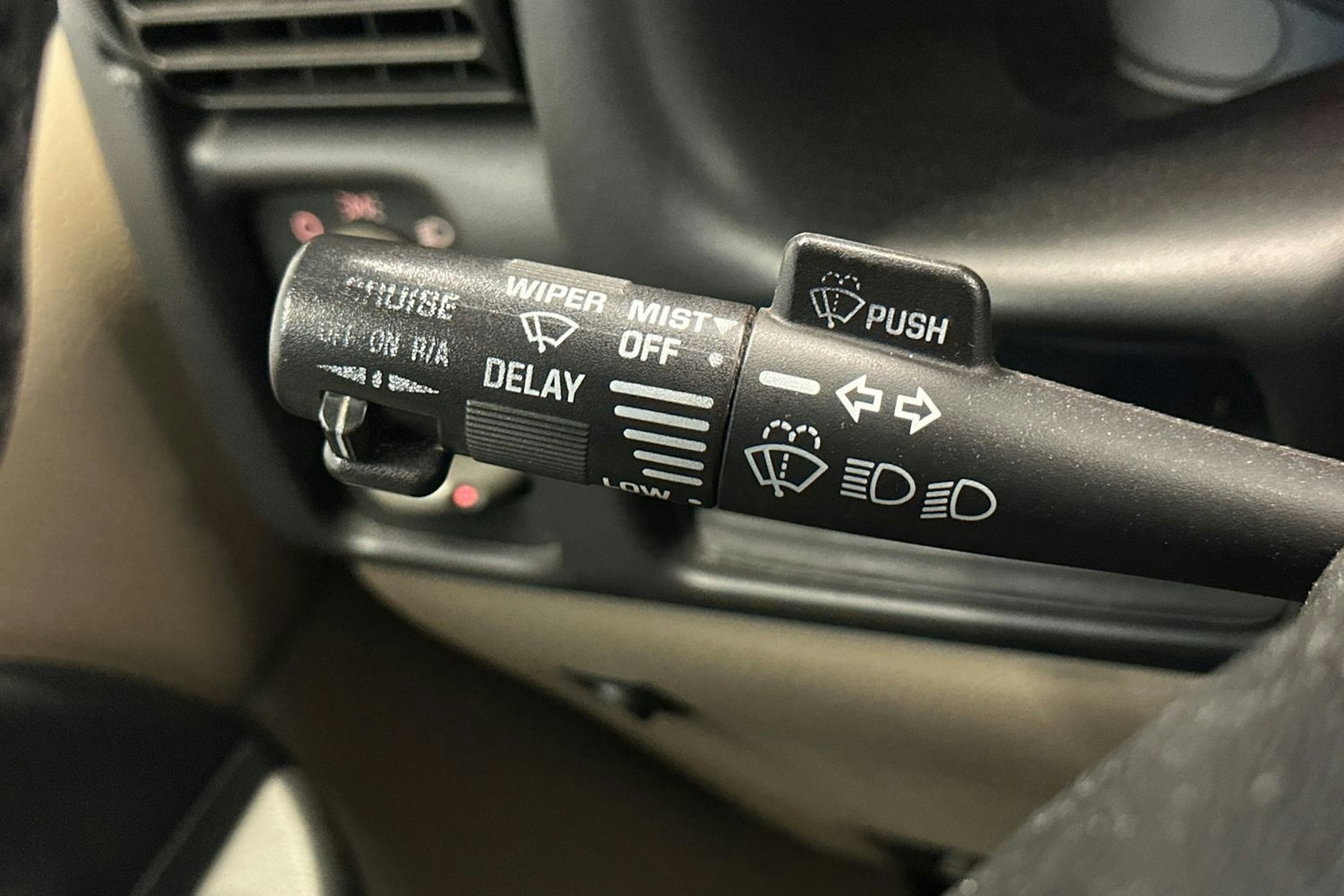 sininen Chevrolet Trans Sport 2003 kuva 13.