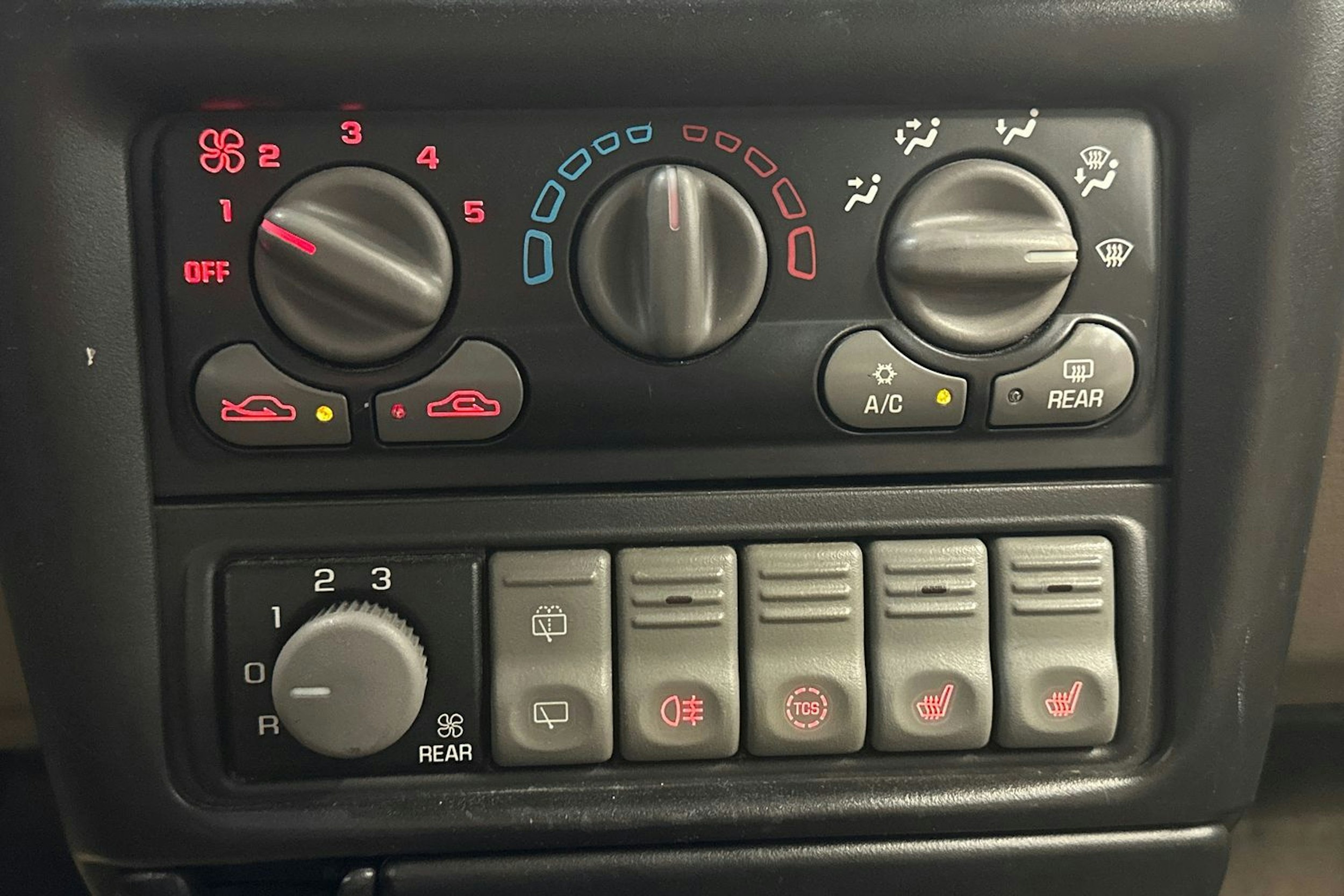 sininen Chevrolet Trans Sport 2003 kuva 19.