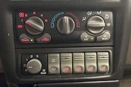 sininen Chevrolet Trans Sport 2003 kuva 19.