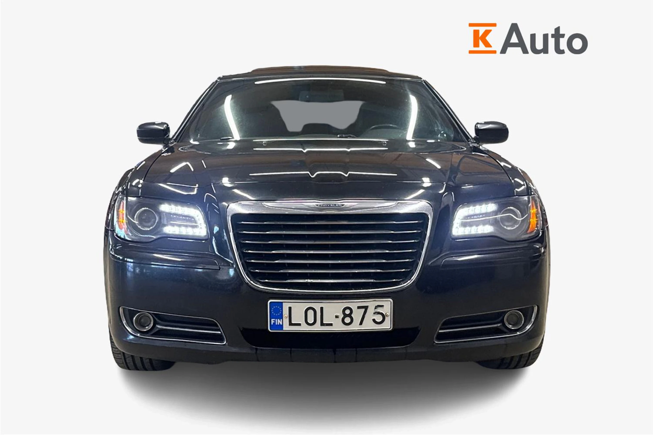 musta Chrysler 300 2012 kuva 4.