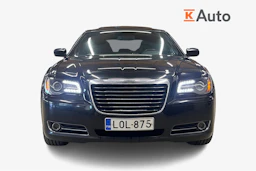 musta Chrysler 300 2012 kuva 4.
