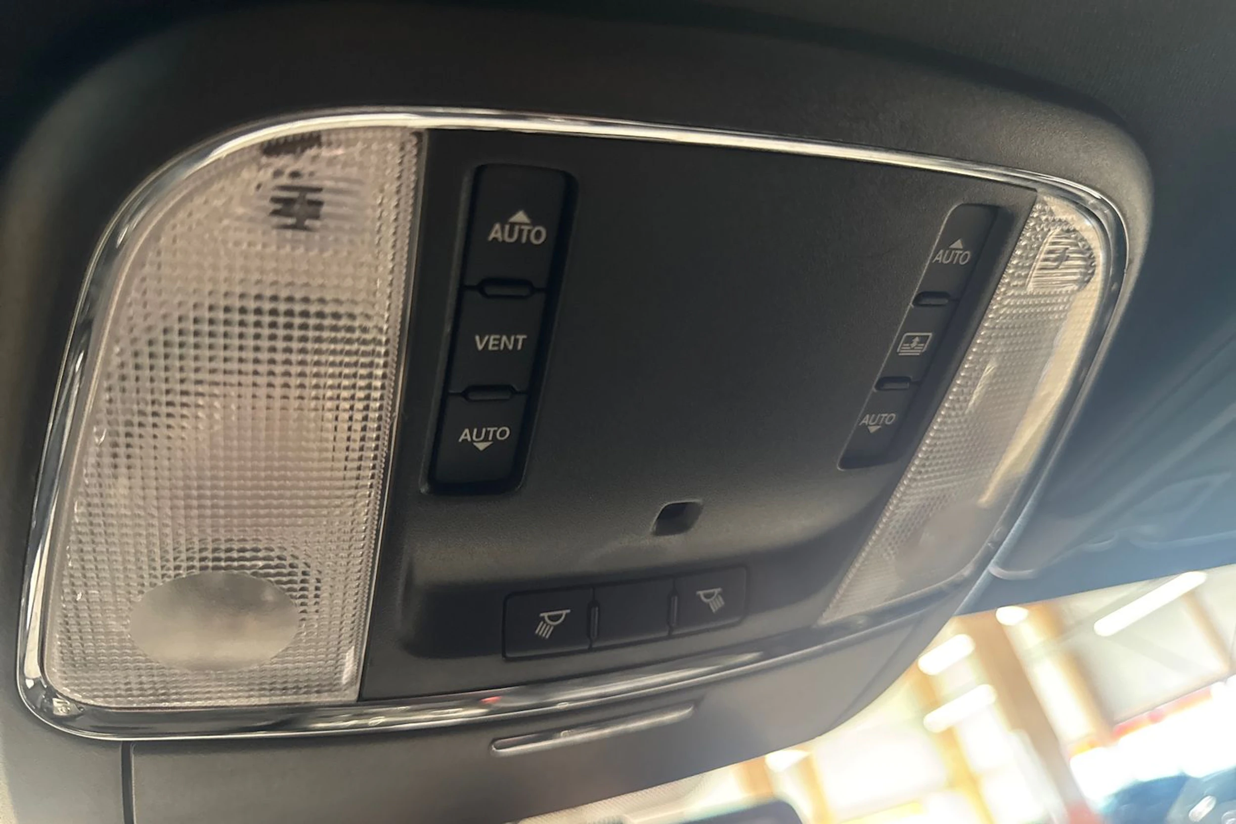 musta Chrysler 300 2012 kuva 28.