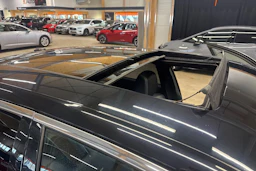 musta Chrysler 300 2012 kuva 30.