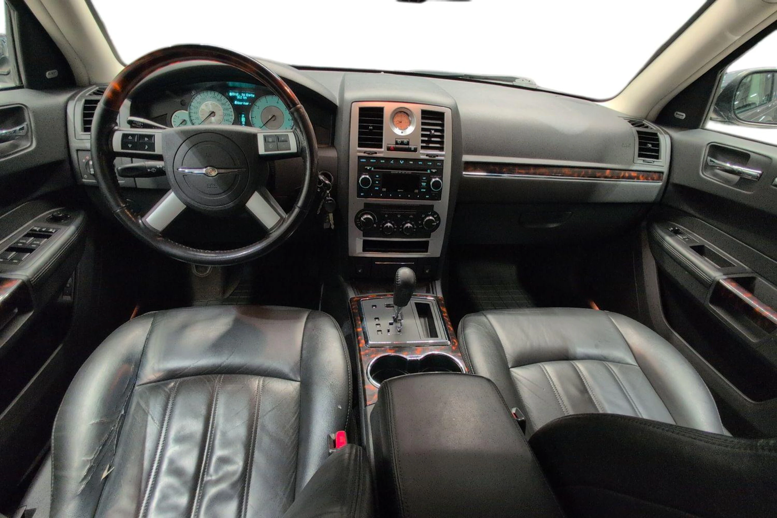 harmaa Chrysler 300C 2008 kuva 7.