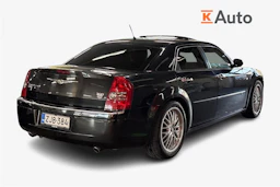 Musta Chrysler 300C 2010 kuva 2.