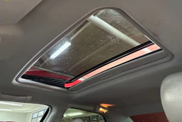 Musta Chrysler 300C 2010 kuva 16.