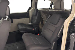 musta Chrysler Grand Voyager 2011 kuva 8.