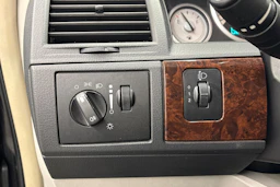 musta Chrysler Grand Voyager 2011 kuva 17.