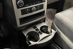 musta Chrysler Grand Voyager 2011 kuva 25.