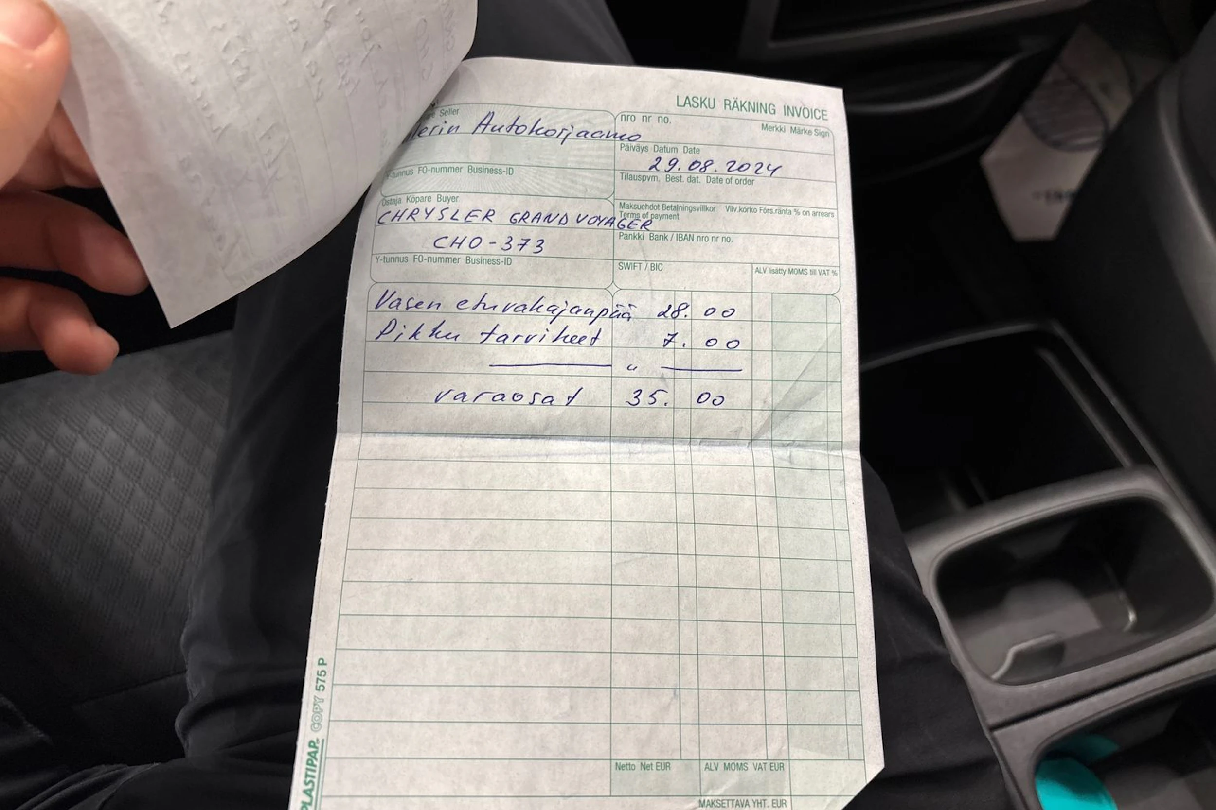 musta Chrysler Grand Voyager 2011 kuva 28.