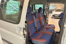harmaa Citroën Berlingo 2001 kuva 12.