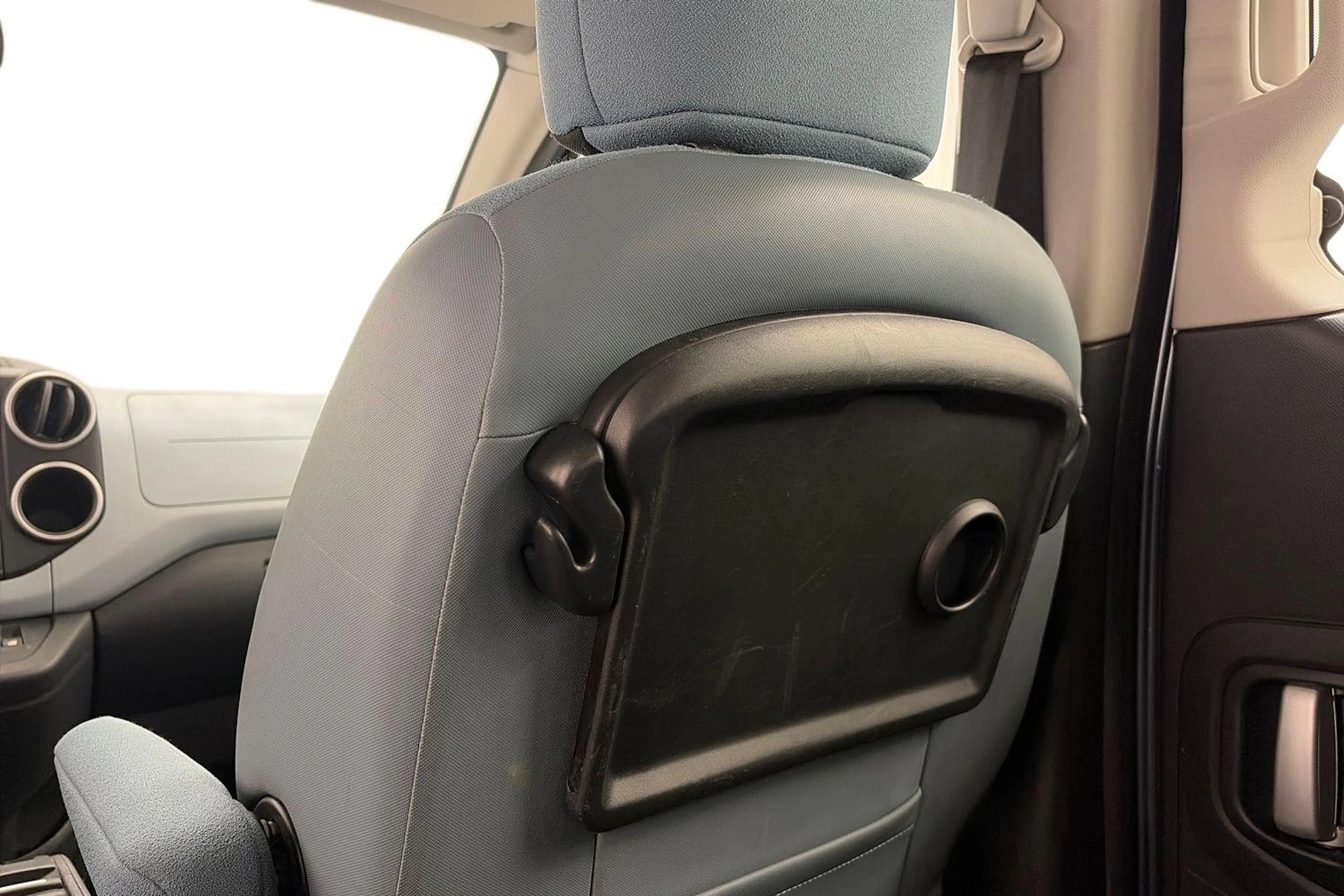 harmaa Citroën Berlingo 2012 kuva 9.