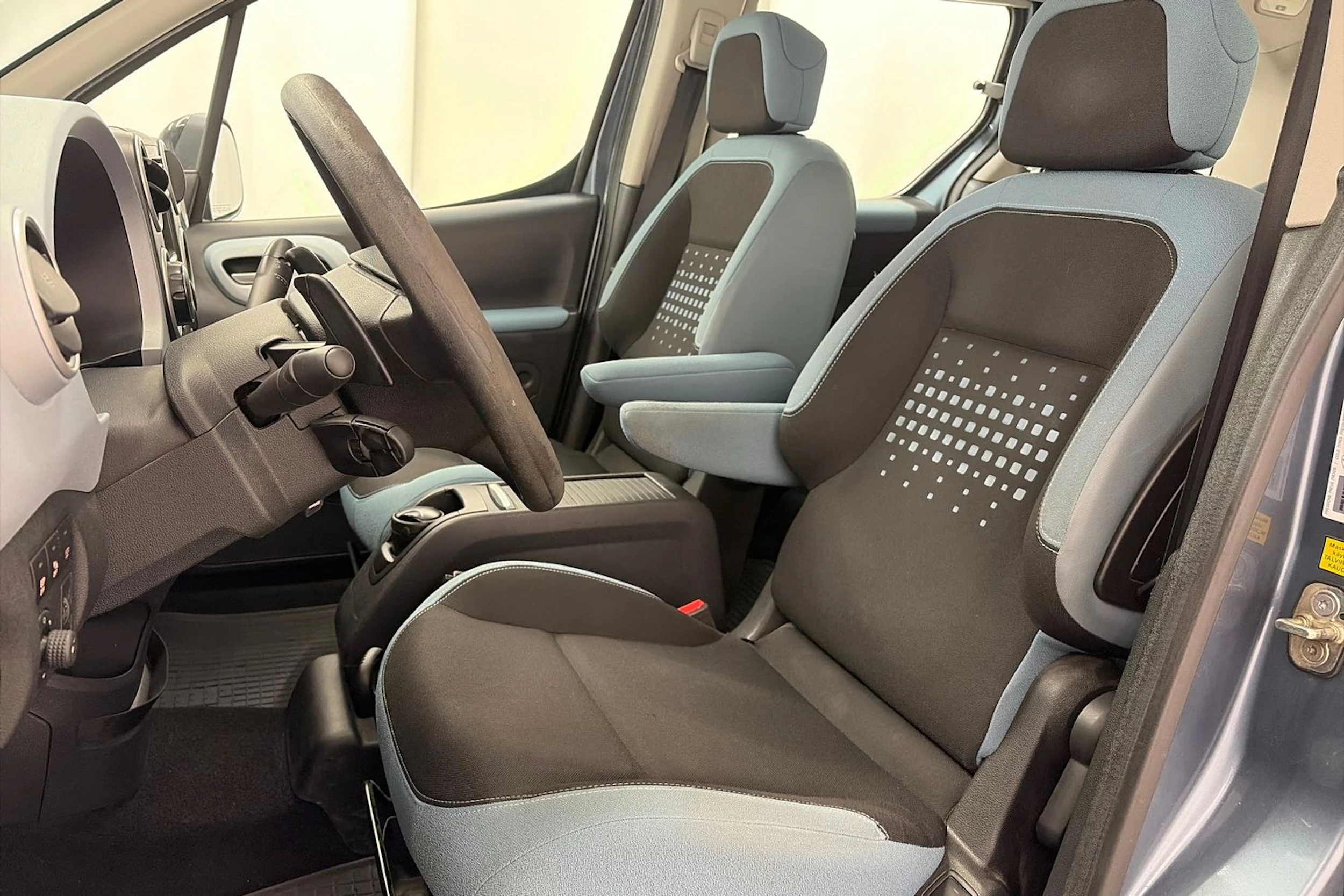 harmaa Citroën Berlingo 2012 kuva 14.
