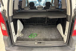 Valkoinen Citroën BERLINGO 2012 kuva 18.