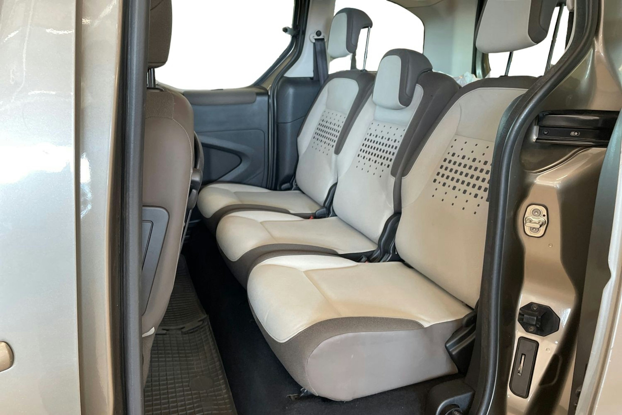 Harmaa Citroën BERLINGO 2013 kuva 10.