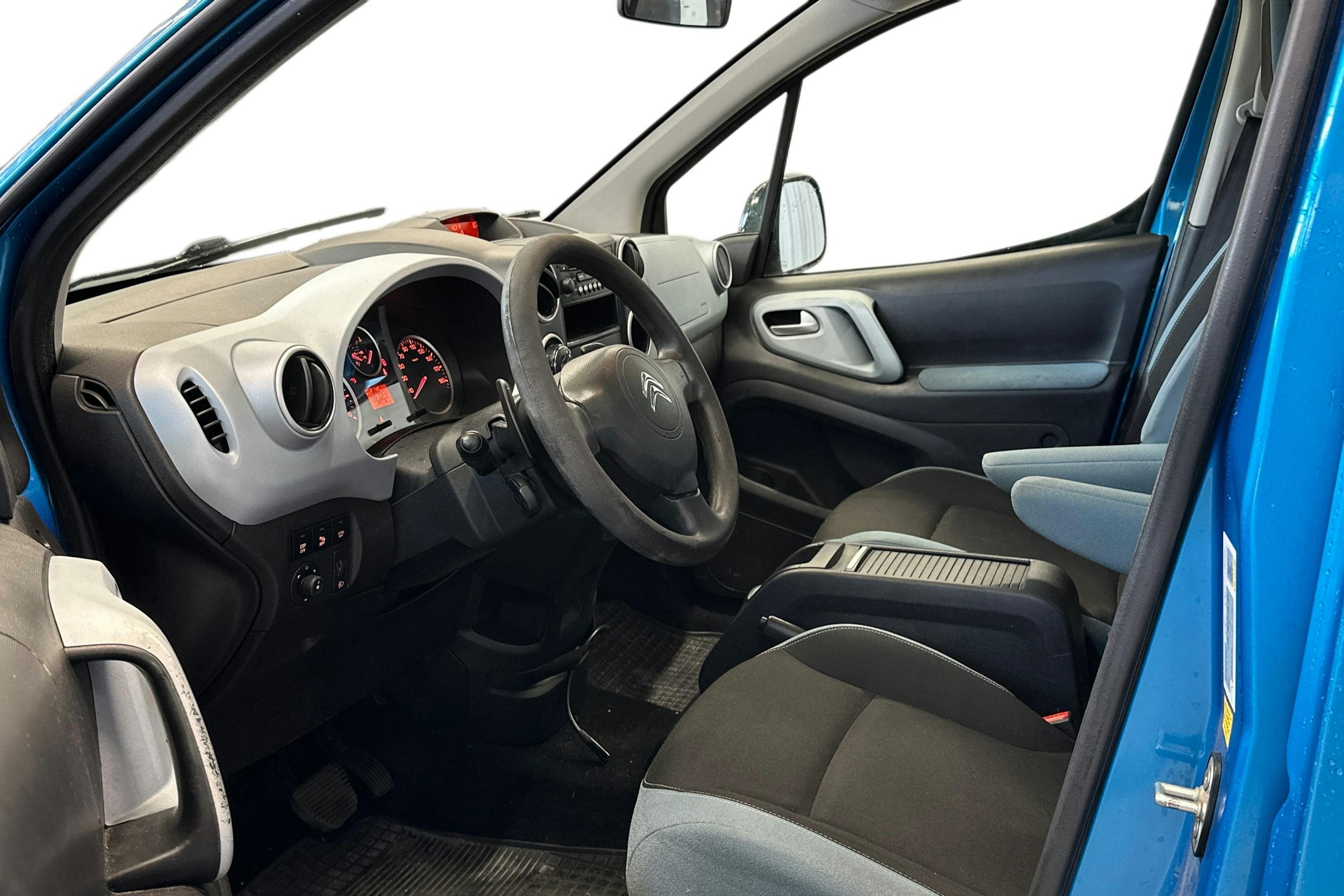 sininen Citroën Berlingo 2013 kuva 3.
