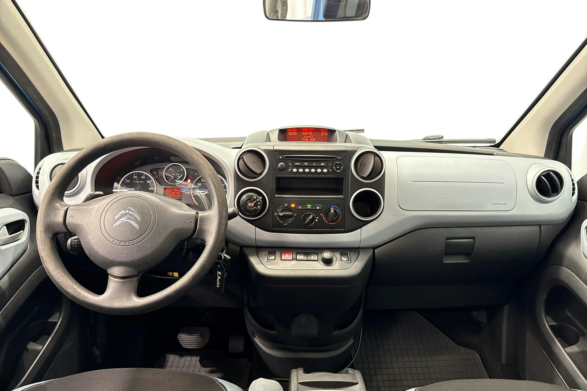 sininen Citroën Berlingo 2013 kuva 9.
