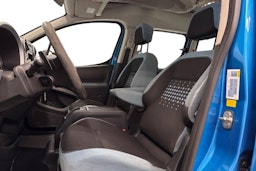sininen Citroën Berlingo 2013 kuva 11.