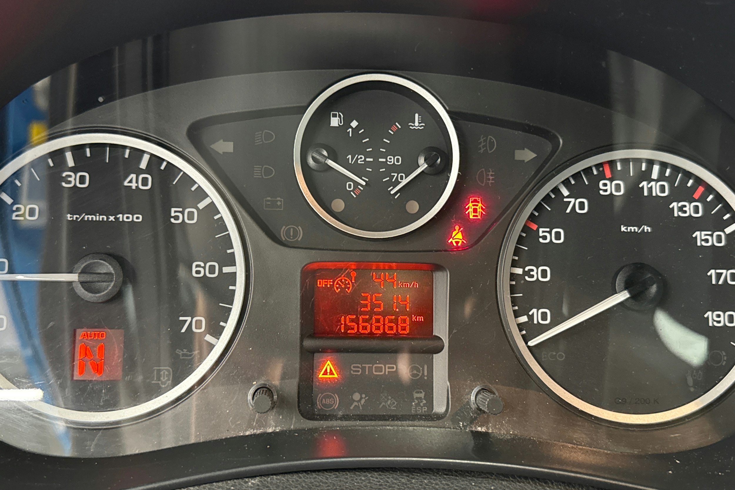 sininen Citroën Berlingo 2013 kuva 18.