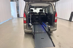 harmaa Citroën Berlingo 2014 kuva 4.