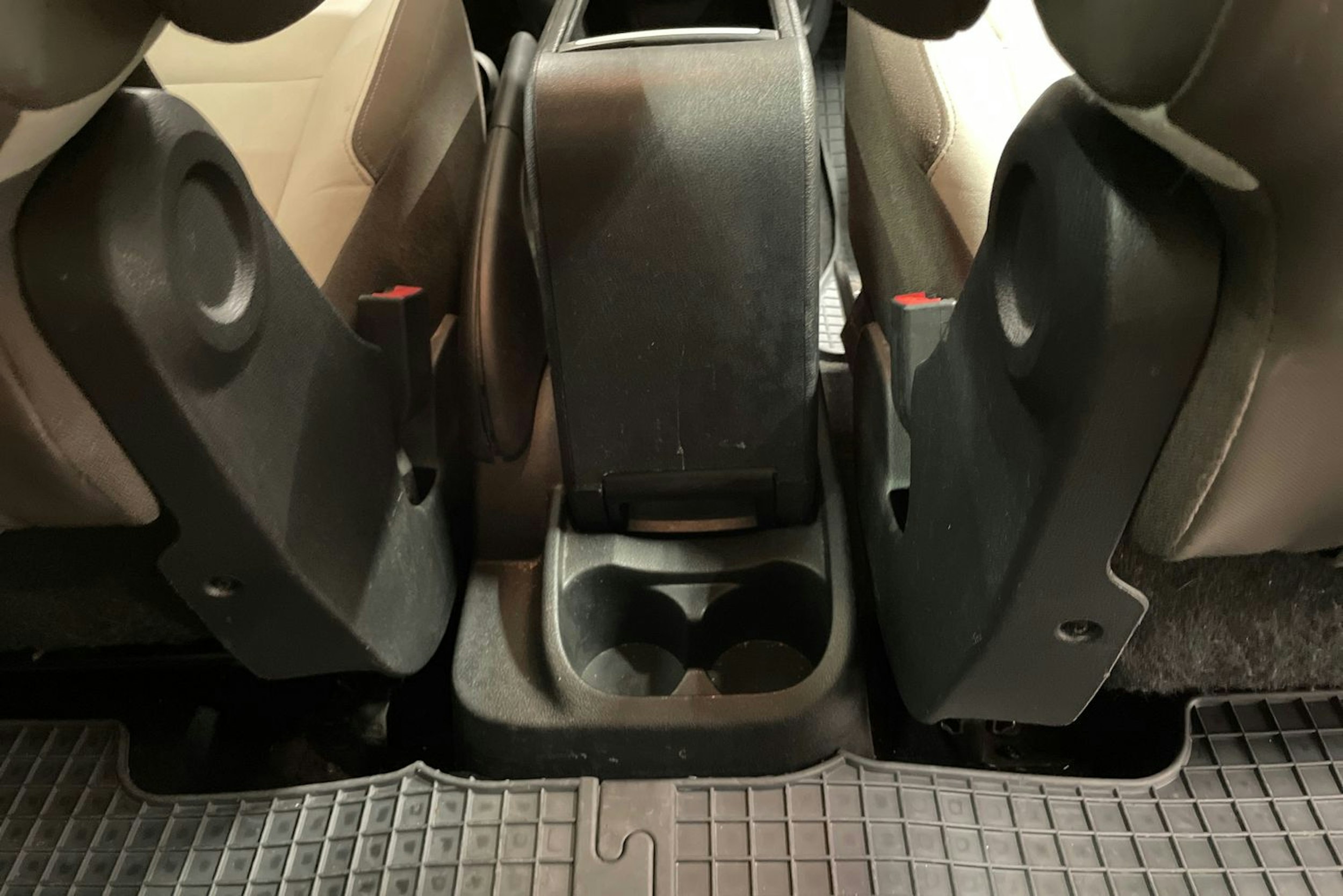 musta Citroën Berlingo 2014 kuva 27.