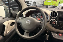 musta Citroën Berlingo 2014 kuva 12.