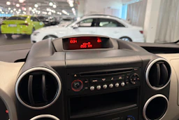 musta Citroën Berlingo 2014 kuva 16.