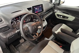 Valkoinen Citroën BERLINGO 2019 kuva 6.