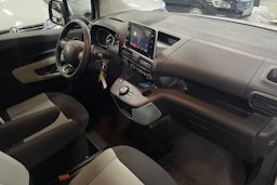 Valkoinen Citroën BERLINGO 2019 kuva 12.