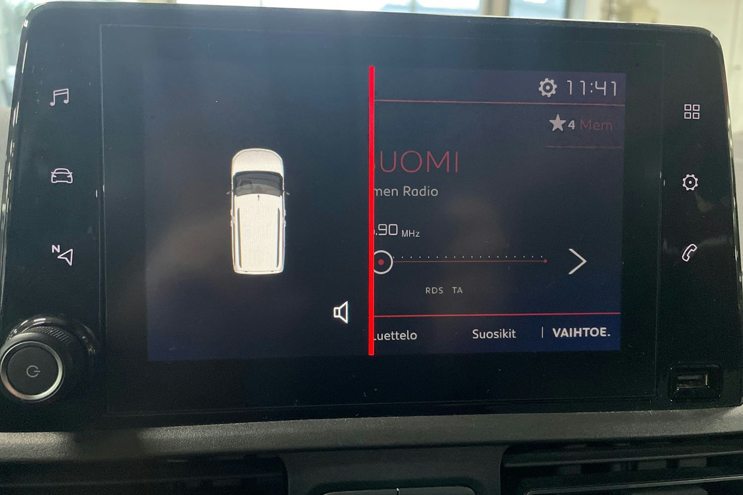 Valkoinen Citroën BERLINGO 2019 kuva 15.