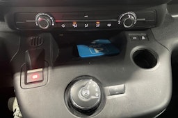 Valkoinen Citroën BERLINGO 2019 kuva 17.