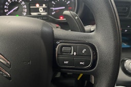 Valkoinen Citroën BERLINGO 2019 kuva 18.