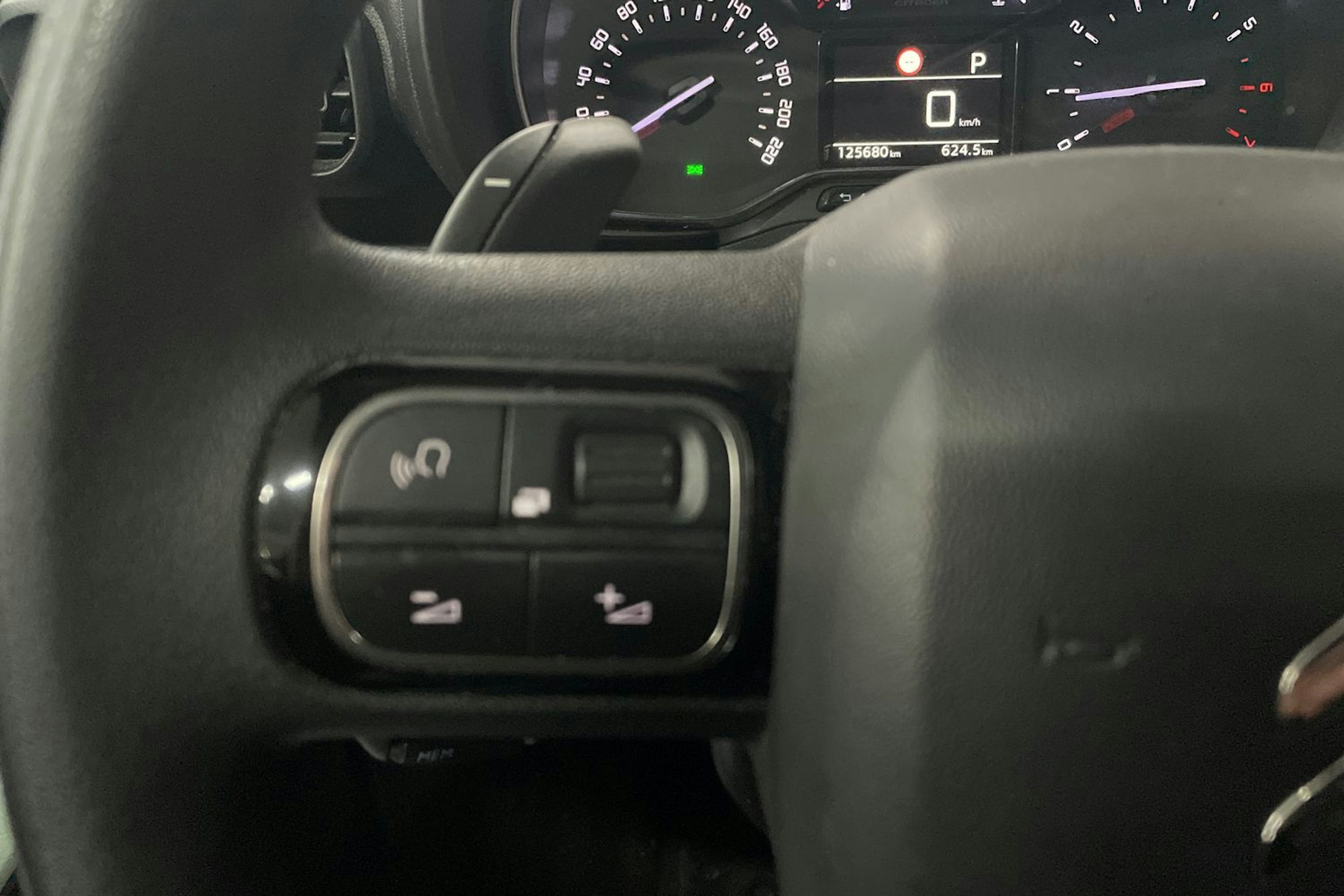 Valkoinen Citroën BERLINGO 2019 kuva 19.