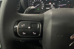 Valkoinen Citroën BERLINGO 2019 kuva 19.