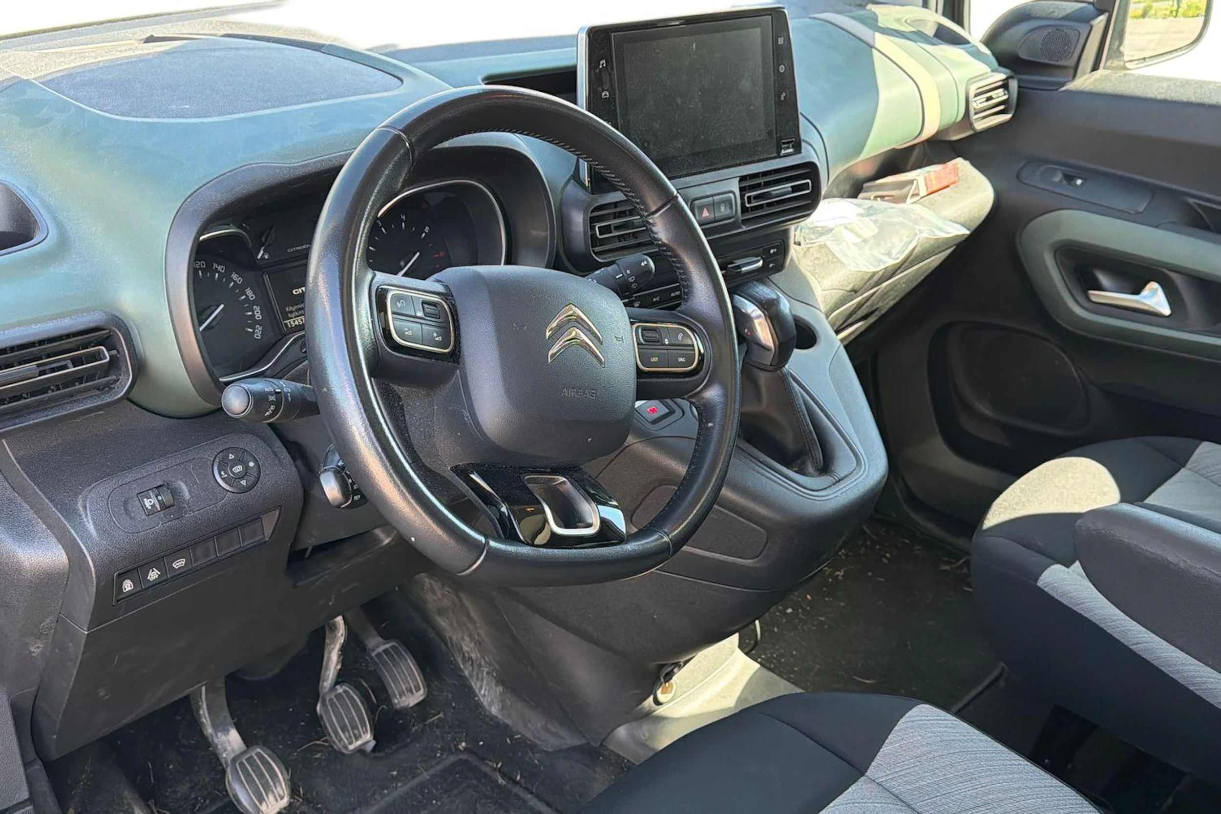 ruskea (beige) Citroën Berlingo 2019 kuva 3.