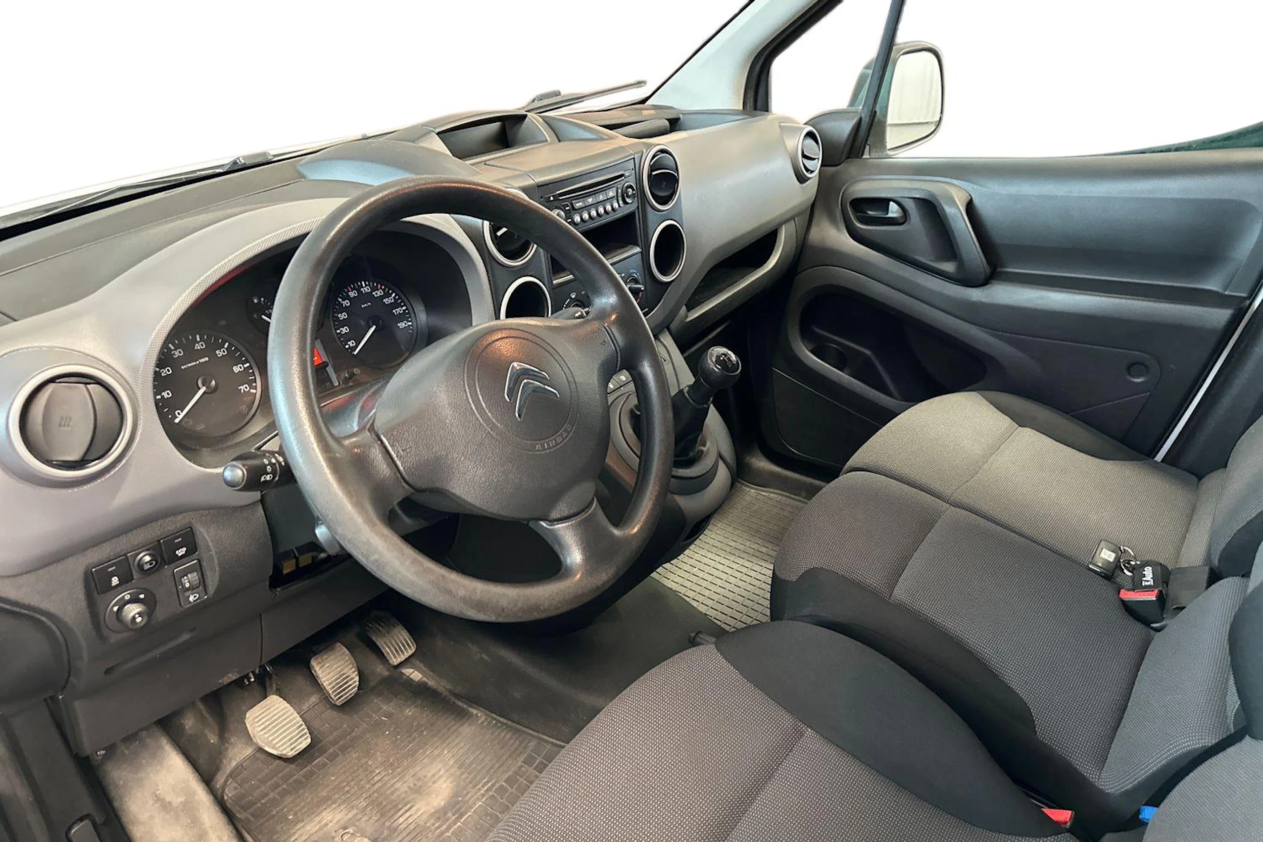 valkoinen Citroën Berlingo Van 2017 kuva 3.