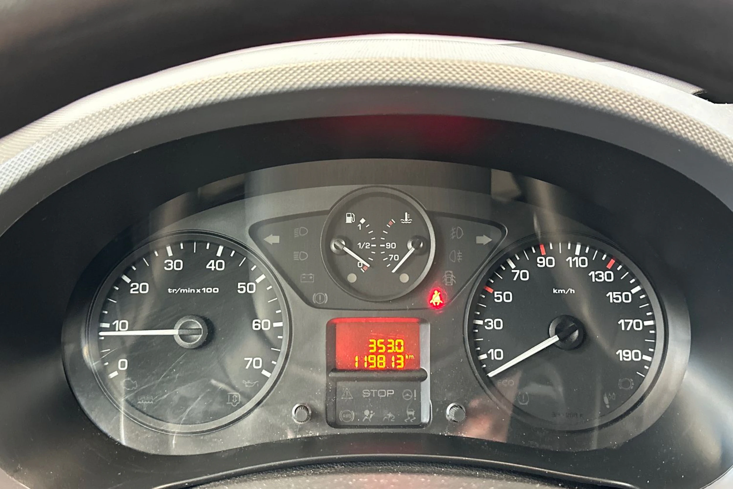 valkoinen Citroën Berlingo Van 2017 kuva 13.