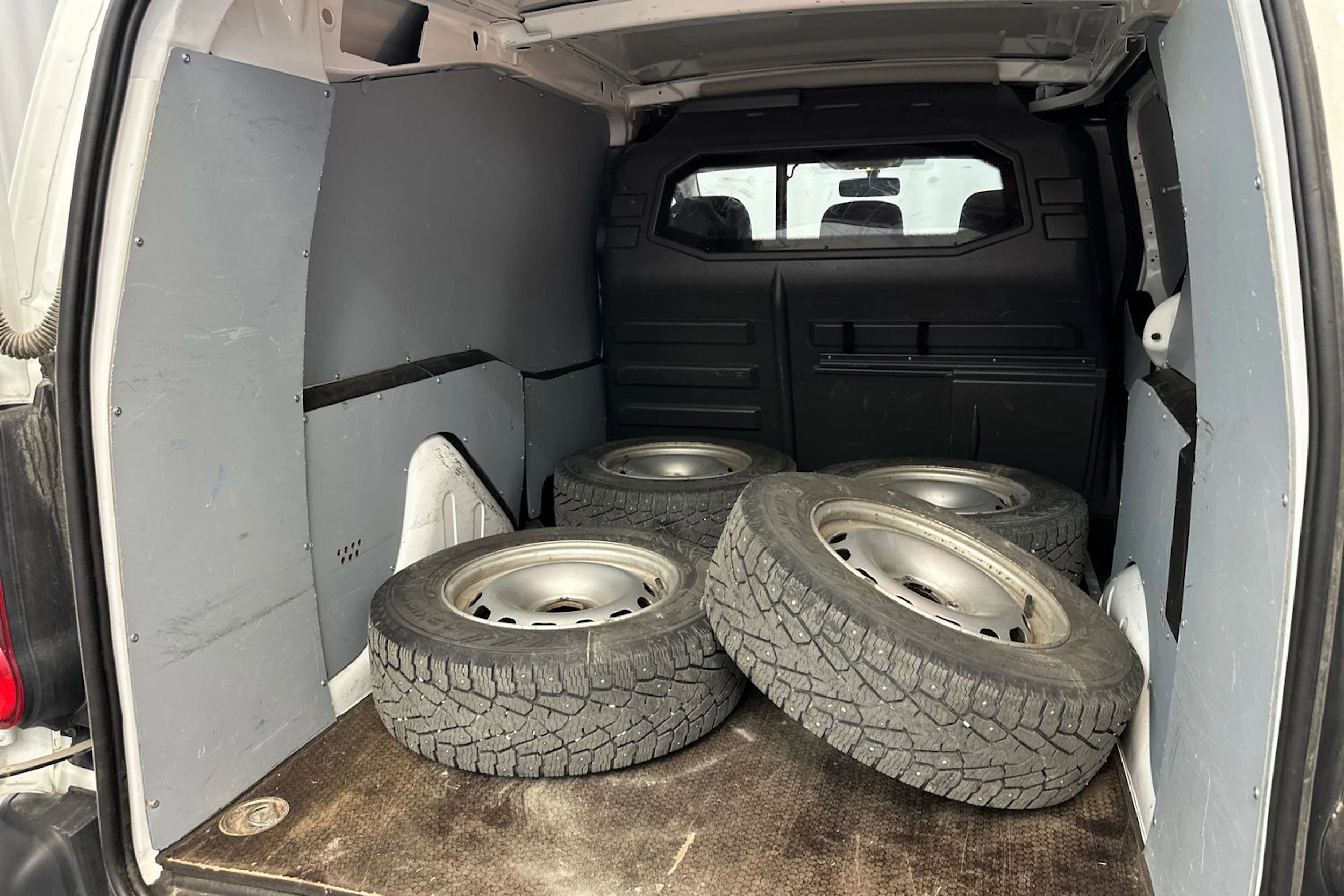 valkoinen Citroën Berlingo Van 2017 kuva 20.